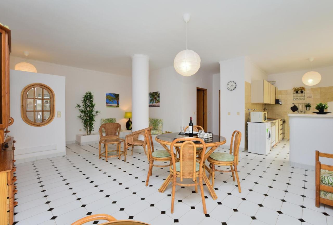 Palmeiras Beach Apartment Costa de Caparica Eksteriør billede
